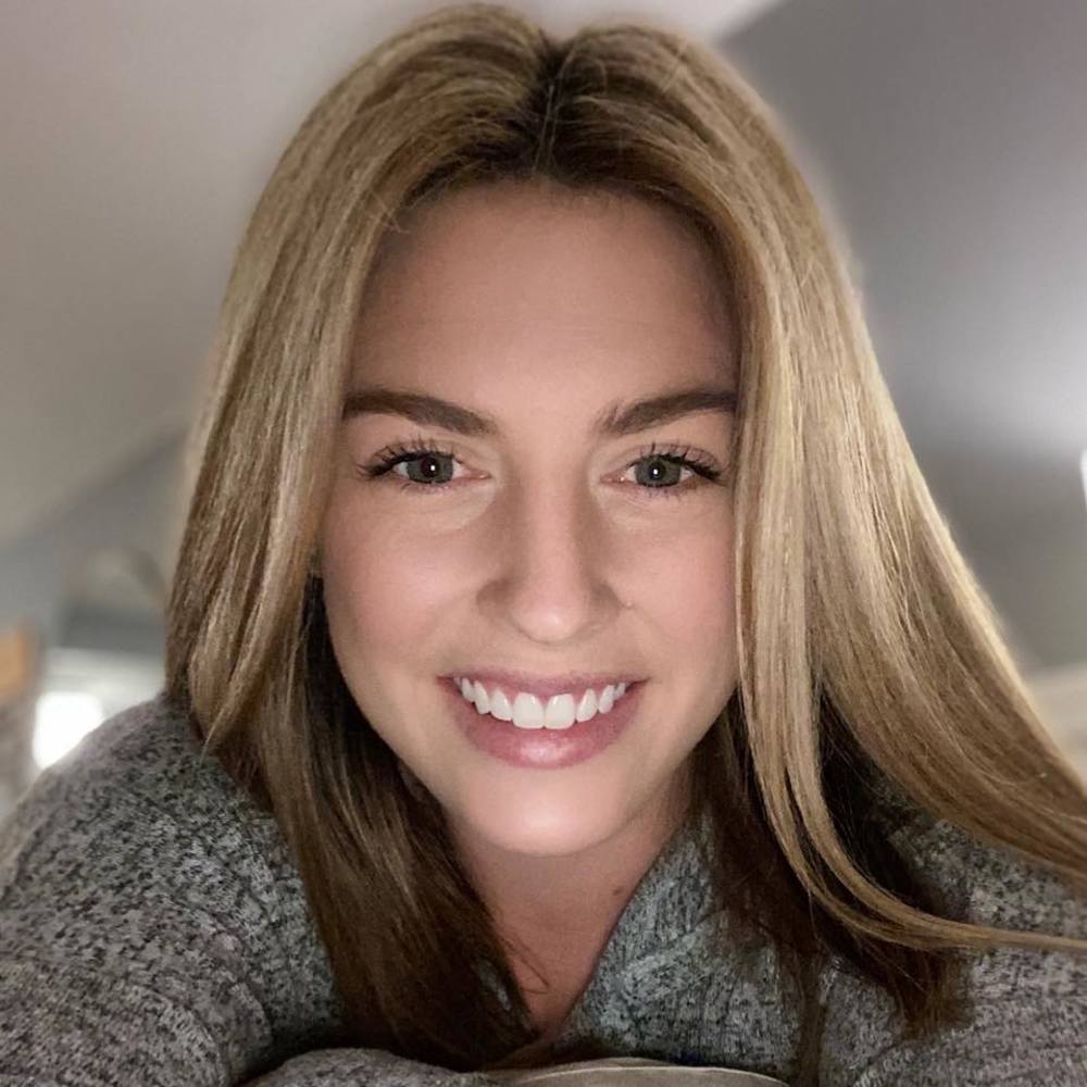 Meet your Posher, Lena
